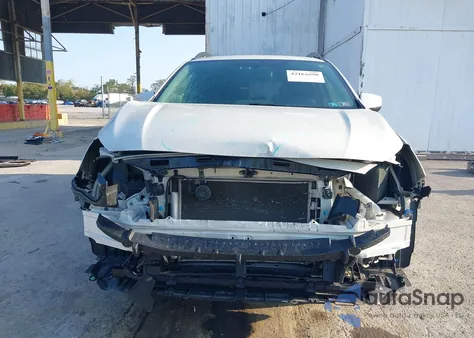 2019 Subaru Crosstrek 2.0I Premium из США, поврежденный, VIN JF2GTACC2K8256891